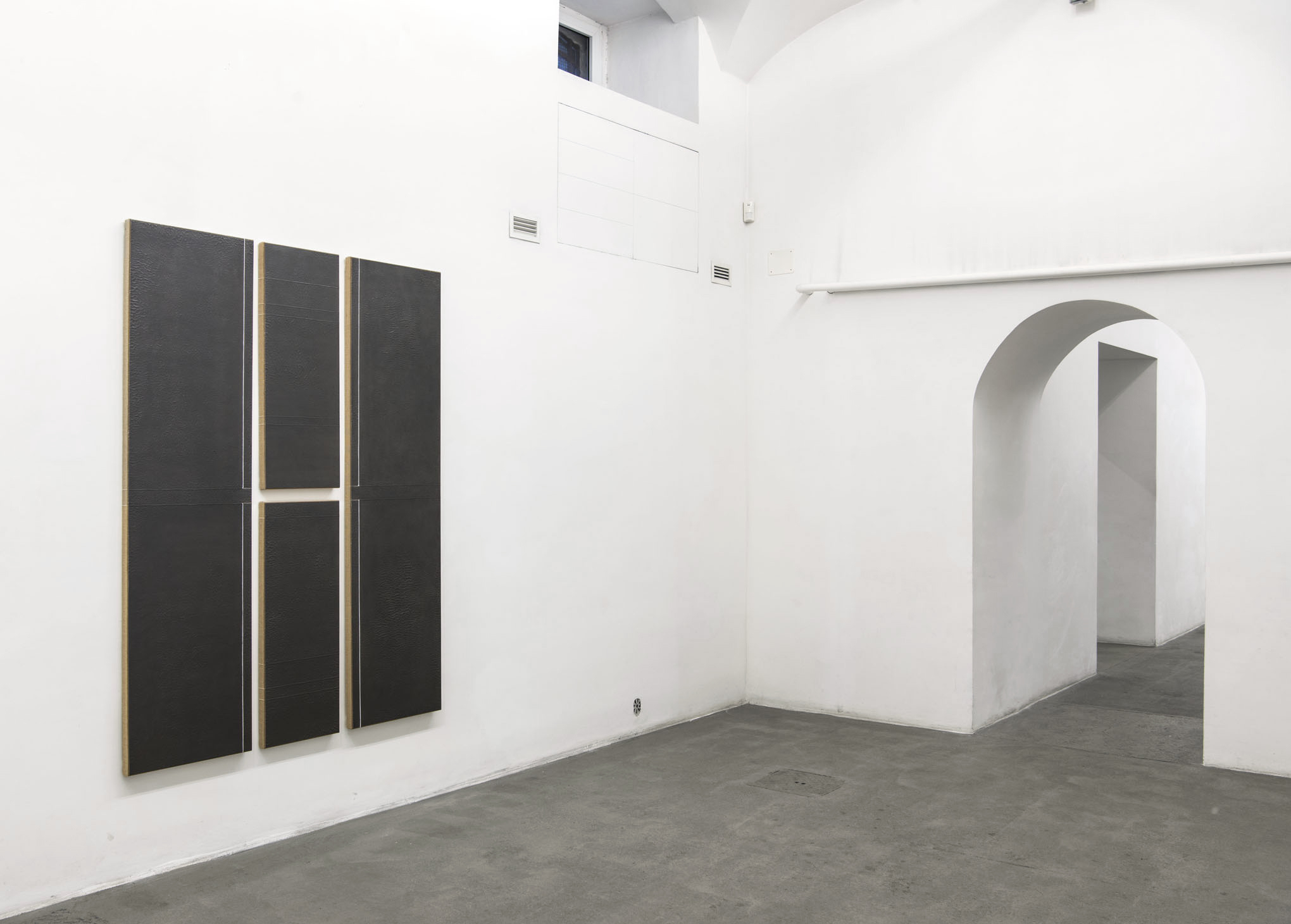 N. Dash. Installation view at Fondazione Giuliani, photo by Giorgio Benni