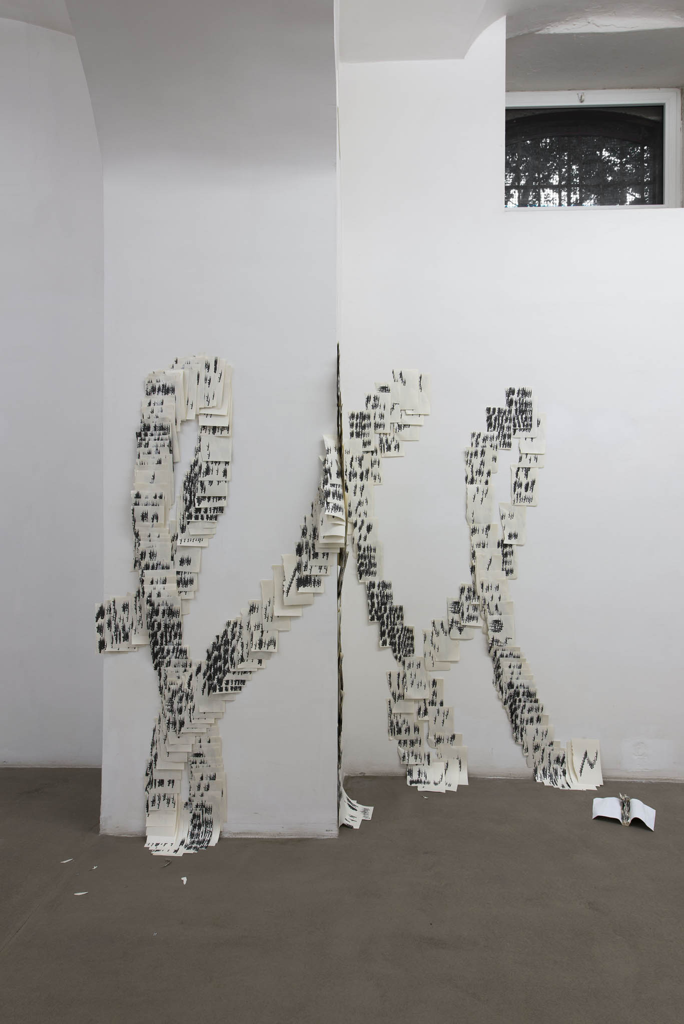 Michael Dean, Stamen Papers. Installation view at Fondazione Giuliani, photo by Giorgio Benni