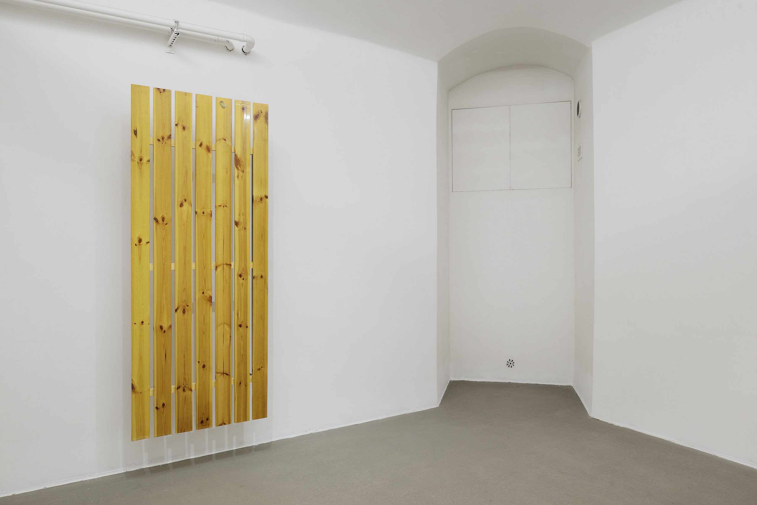 TAN LINES
Installation view; courtesy: l'artista; Andrew Kreps Gallery, New York; Gió Marconi, Milano e STANDARD (OSLO), Oslo; foto Roberto Apa