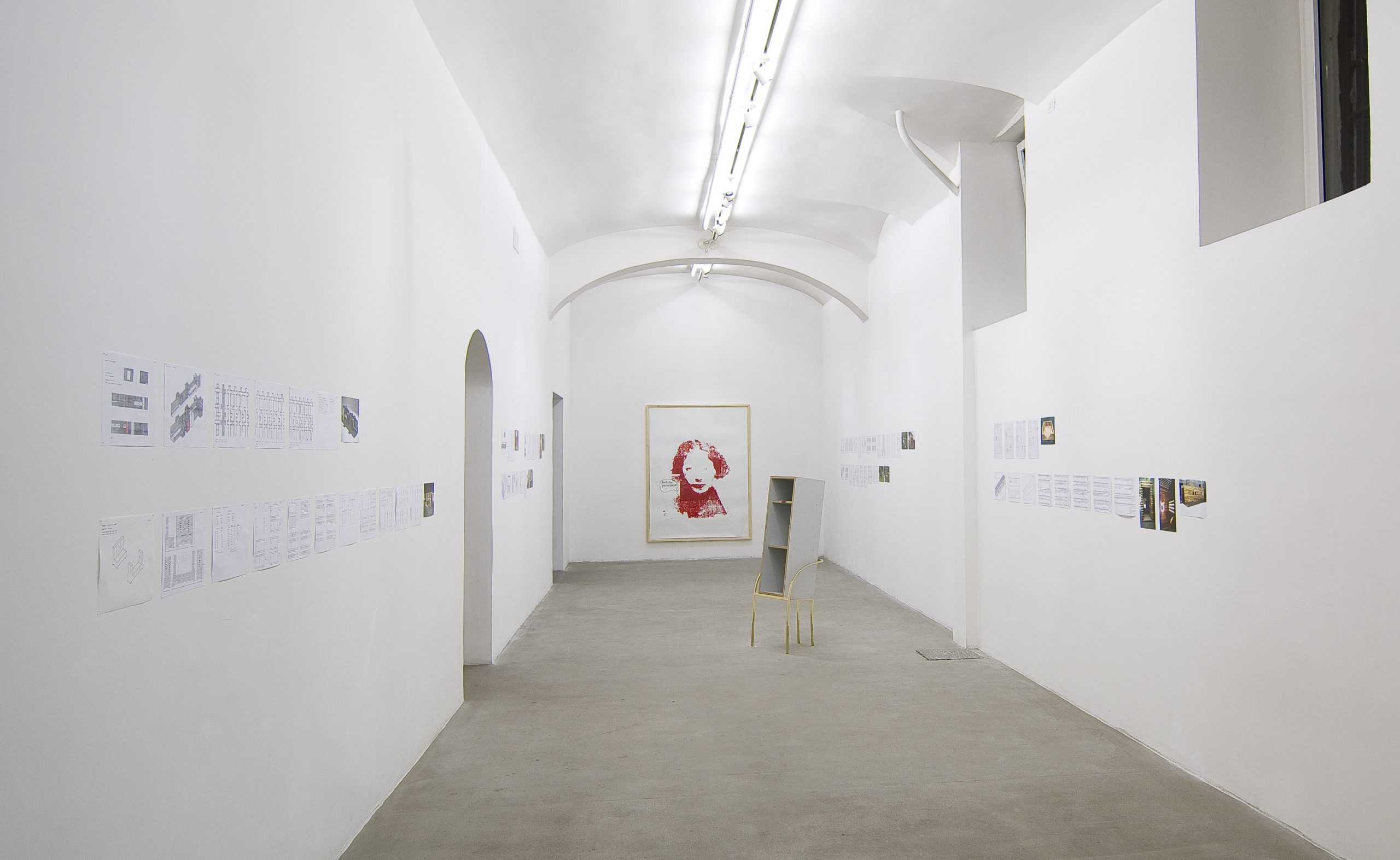 Oscar Tuazon, Scott Burton. Installation view at Fondazione Giuliani, photo by Giorgio Benni