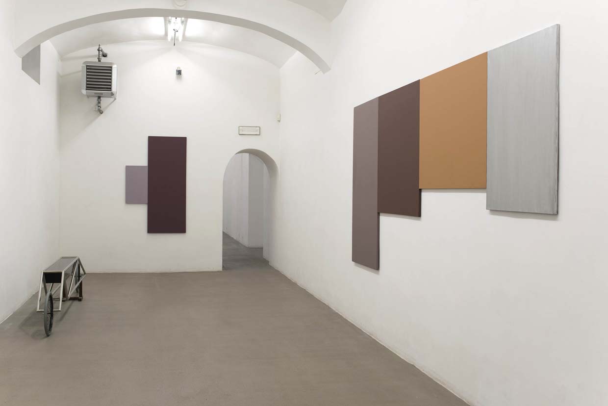Gianni Piacentino 1965 – 2000. Installation view at Fondazione Giuliani, photo by Giorgio Benni